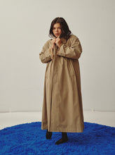 Load image into Gallery viewer, 04 ICONIC TRENCH COAT
