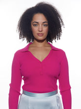 Load image into Gallery viewer, 02 COLLARED V-NECK SWEATER
