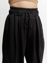 Load image into Gallery viewer, 02 KNIT BALLOON PANT
